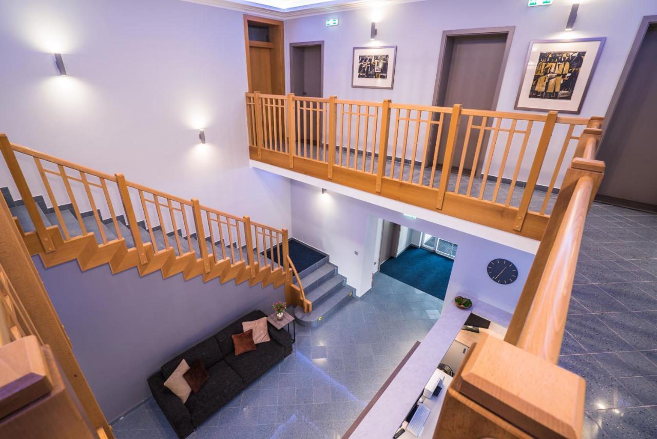 Cassian Inn بارتيزانسكى المظهر الخارجي الصورة